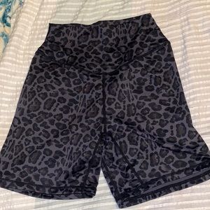 Kamo fitness booty biker shorts!